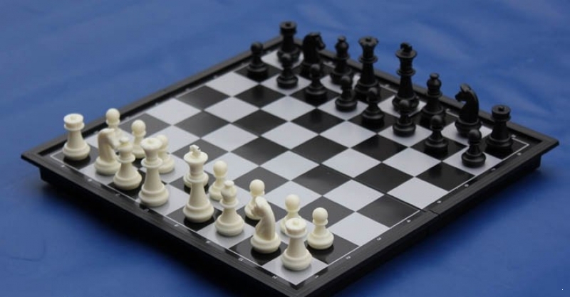 Магнитный игровой набор 2 в 1 шахматы + шашки