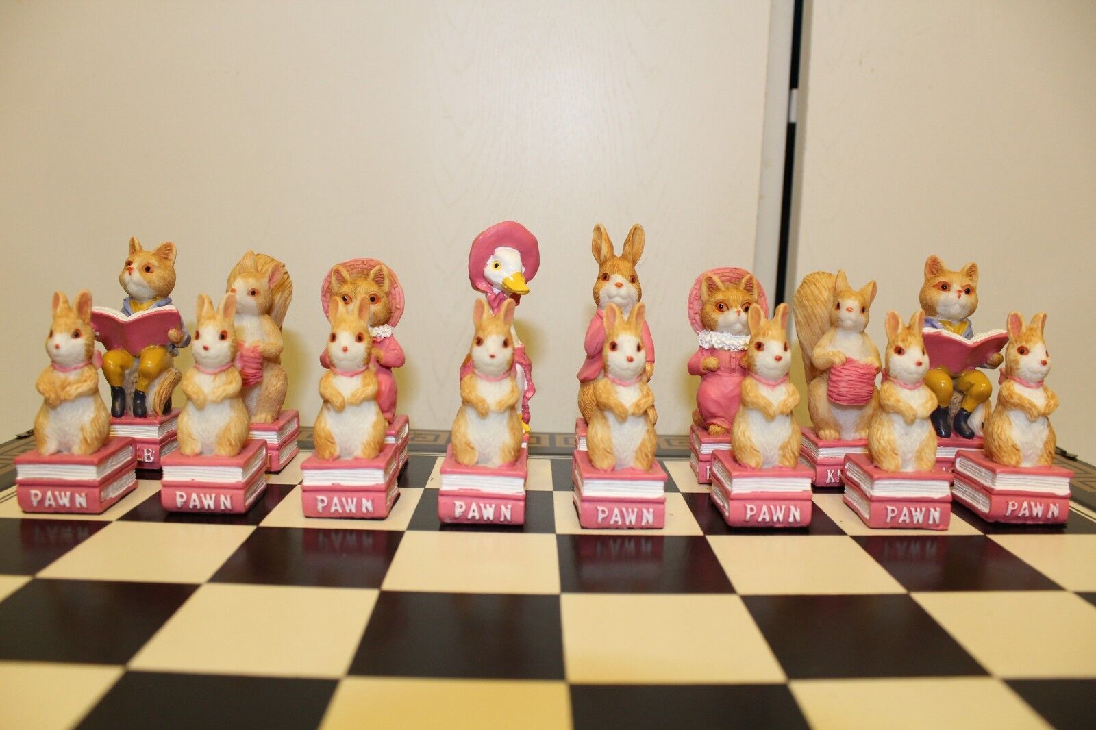 10762.Animal Fairytale Chess Set