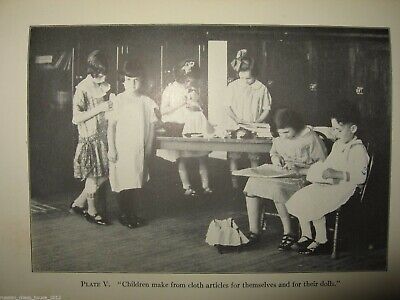 11367.Margaret E. Mathias. The beginnings of art in the public schools. New York. 1924