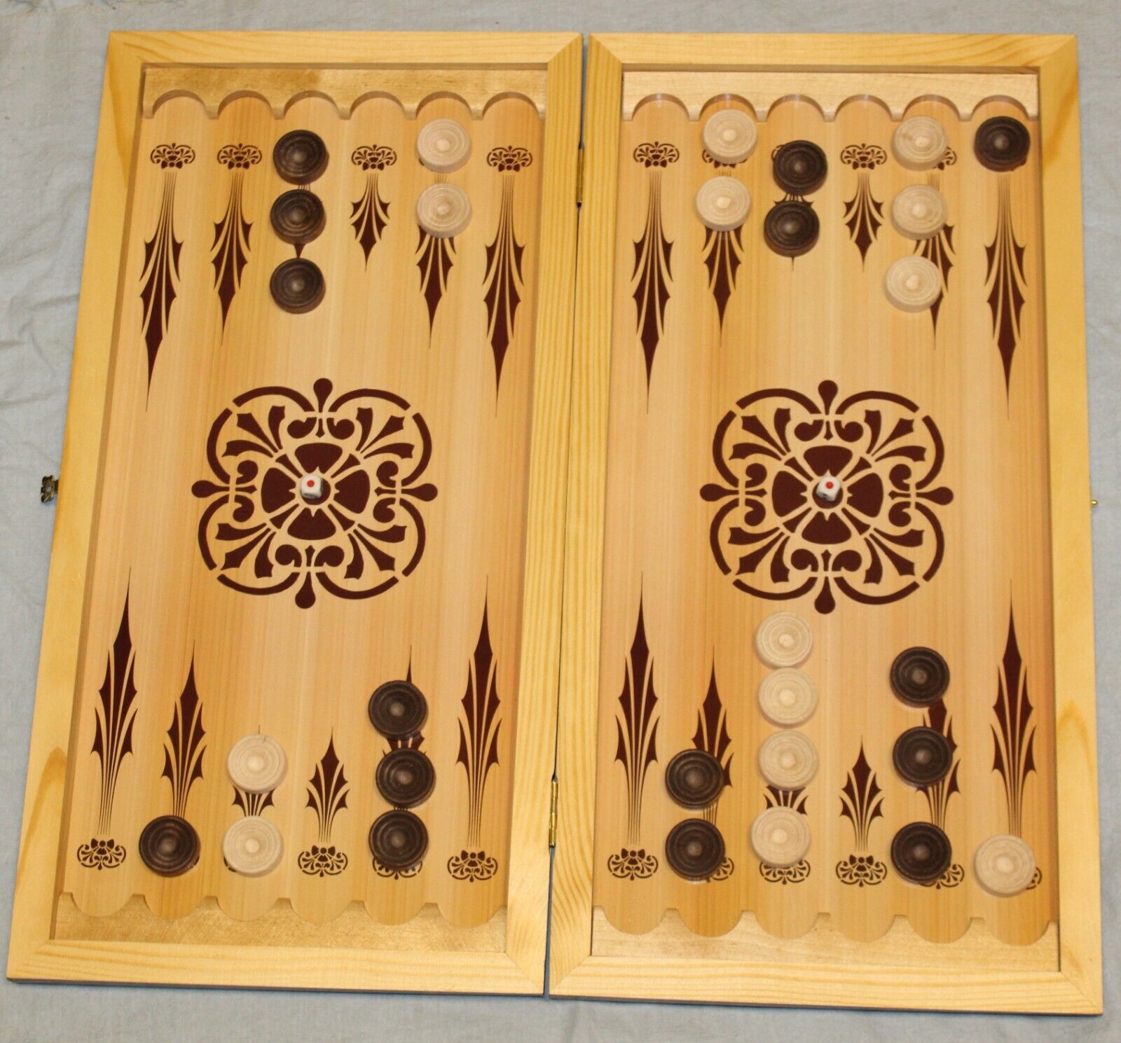 11450.Russian Checkers / Backgammon Set «Wolf and Eagle»
