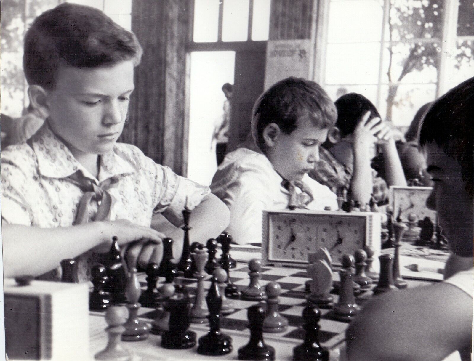 11759.Soviet Chess Photo: Children's chess 4 photos of 1970s by Dubeykovsky